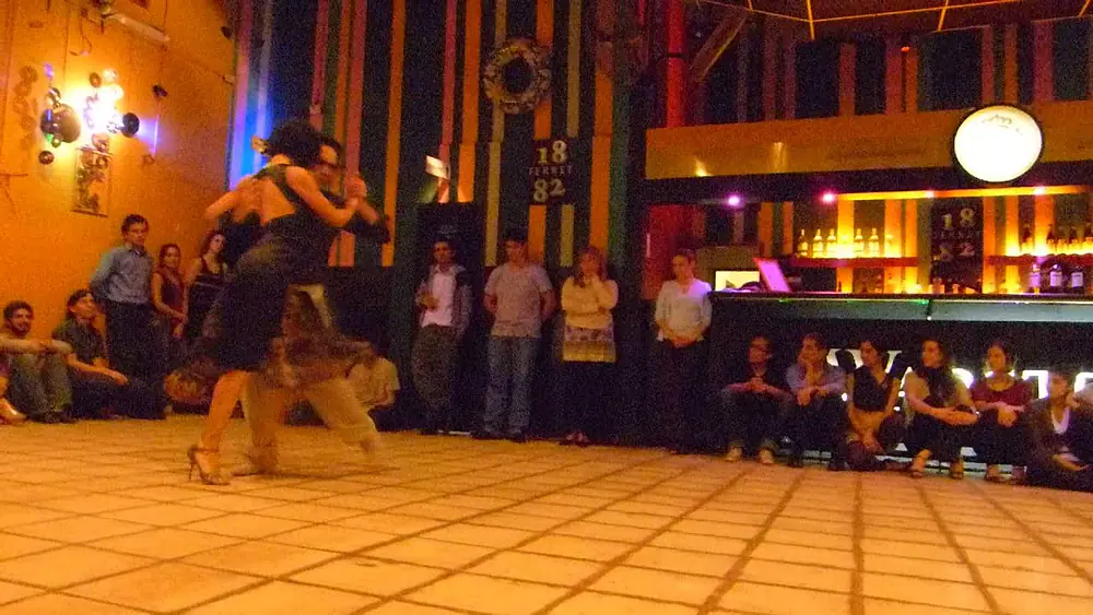 Video thumbnail for Gastón Torelli y Moira Castellano en la Milonguita de los miércoles - 1