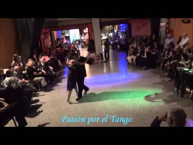 Video thumbnail for LORENA ERMOCIDA y PANCHO MARTINEZ PEY Bailando PARQUE PATRICIOS en la MILONGA del RESURGIMIENTO