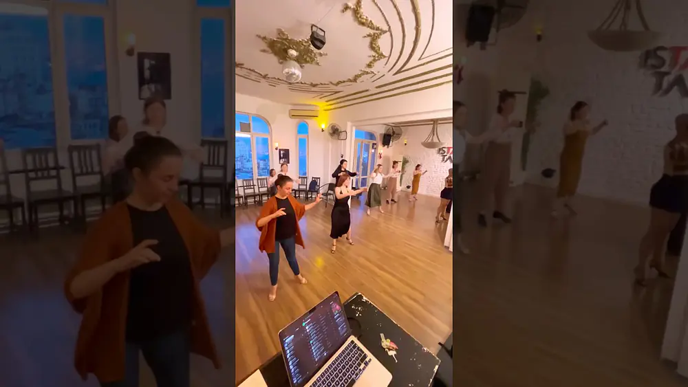 Video thumbnail for Giro & flow - solo technique class in Istanbul with Vanessa Gauch