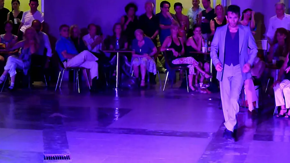 Video thumbnail for 1 Milonga del Patio presenta a Juan Pablo Ramirez " Guajira"