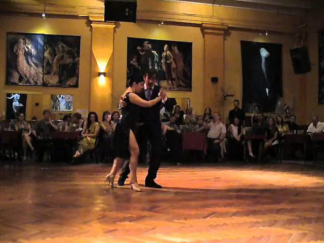 Video thumbnail for Buscandote - Ernesto Balmaceda y Stella Baez en Soho Tango