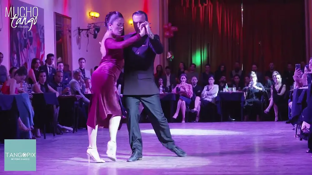 Video thumbnail for Vanesa Villalba & Facundo Piñero dance Alfredo Gobbi - Si Sos Brujo