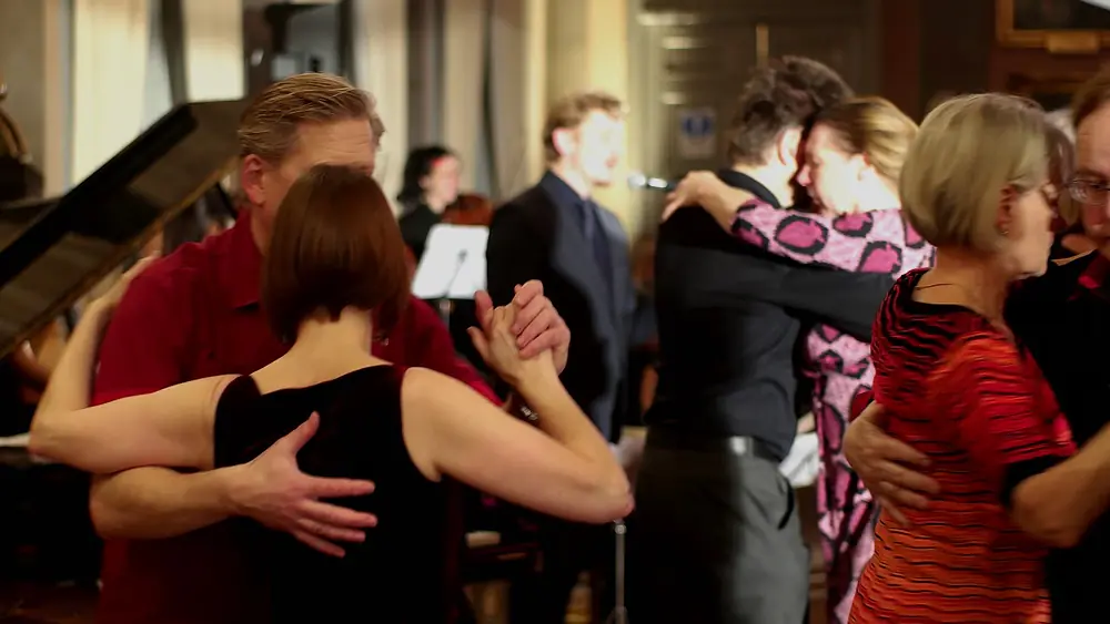 Video thumbnail for Isidoro Abramowicz and Orquesta de Carlos Quilici, First song