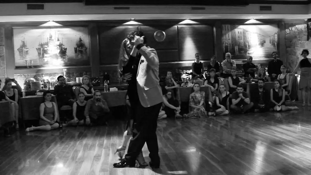 Video thumbnail for Fueye • Sabrina Masso & Federico Naveira in Ankara