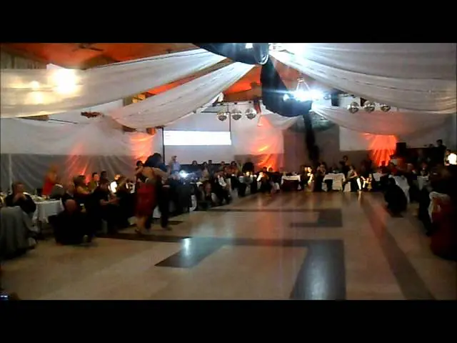 Video thumbnail for Julio Balmaceda y Corina De La Rosa en Milonga Nostalgias, bailan No me escribas
