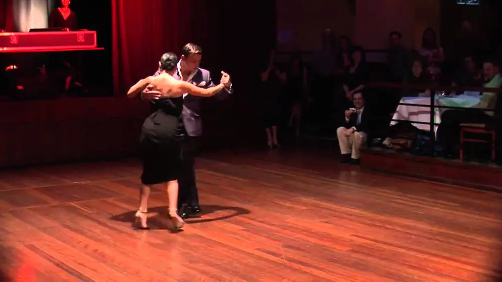 Video thumbnail for Gabriel Misse y Natalia Hills - Welcome Milonga, 30 September 2010, Dance 3.wmv