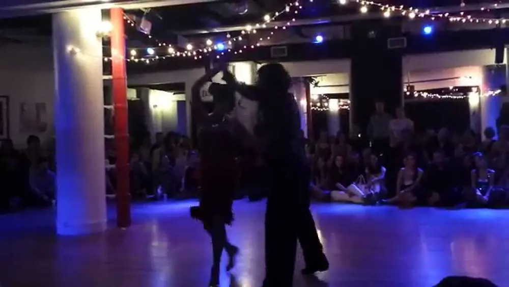 Video thumbnail for Argentine tango: Tomás Corbalán  & Yamila Ivonne - La Vida Es Corta