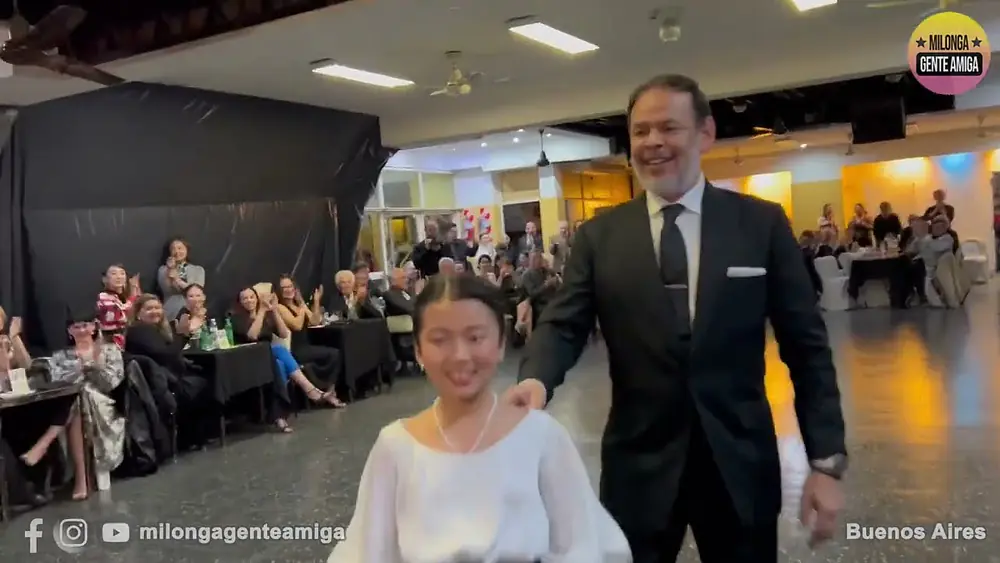 Video thumbnail for Anju Yagihashi y Fabian Peralta - Milonga Gente Amiga - 27/AGO/2023 (1/2)