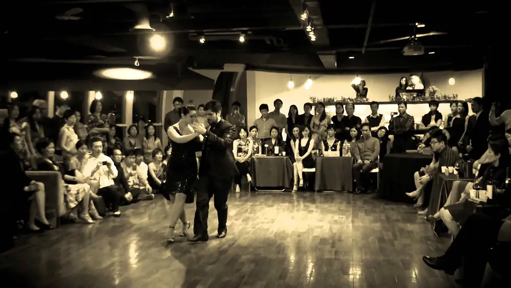Video thumbnail for Ariadna Naveira y Fernando Sánchez in Taipei_20150307_02