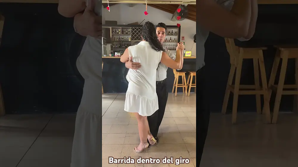 Video thumbnail for Barrida dentro del giro! Edwin Espinosa & Alexa Yepes Tango Class