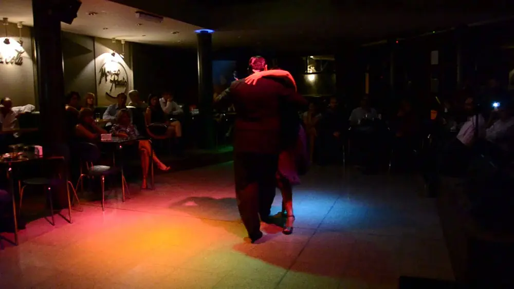Video thumbnail for Leo Ortiz en Pasional la milonga de San Juan (2)