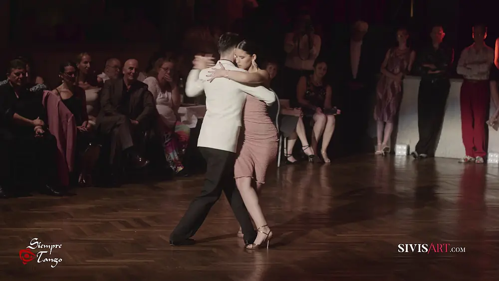 Video thumbnail for Indira Hiayes & Dante Sanchez 1/4, Tigre Viejo - Karlsruhe Tango Festival 2019, 8th June.