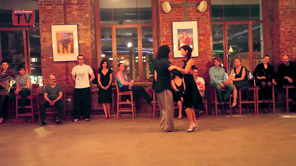 Video thumbnail for Mila Vigdorova & Rodrigo Fonti, Moscow, Russia, Milonga "El Colectivo" 4 April 2011