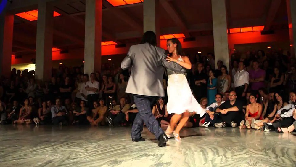 Video thumbnail for Mariano Chicho Frumboli y Juana Sepulveda - Roma Tango Meeting 2011