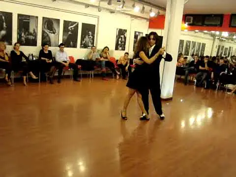 Video thumbnail for Dominic Bridge balla un tango con Irene Natali