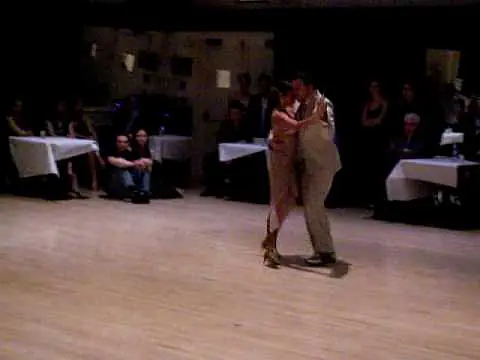 Video thumbnail for Diana Giraldo & Carlo Paredes Tango Performance 1