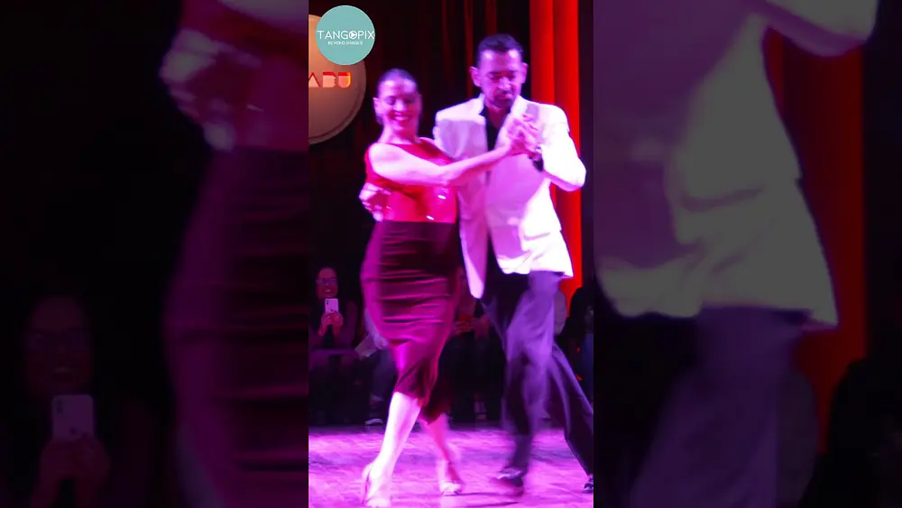 Video thumbnail for Gisela Natoli & Demián García dance Francisco Canaro - No hay tierra como la mía