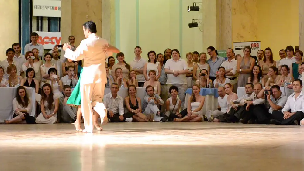 Video thumbnail for Sebastian Achaval and Roxana Suarez, "Milonga brava", White nights tango-2013