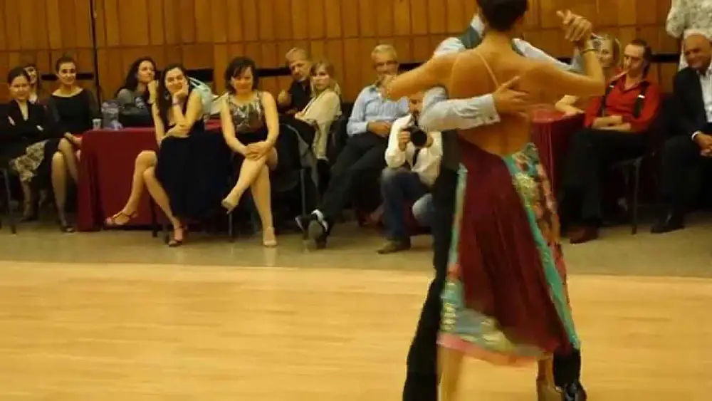 Video thumbnail for Alejandro Berón & Verónica Vázquez 3