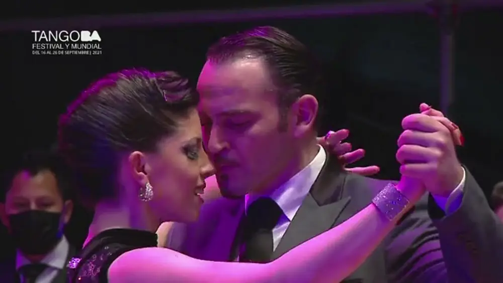 Video thumbnail for CAMPEONES MUNDIALES de TANGO PISTA 2021- Barbara Ferreyra y Agustín Agnez - Baile Final