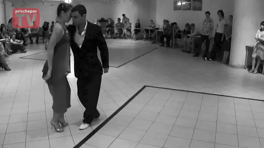 Video thumbnail for Mila Vigdorova and Ozgur Demir, Russia, Moscow, Milonga in "Romanov Dvor 2", 04.06.2010 (2)