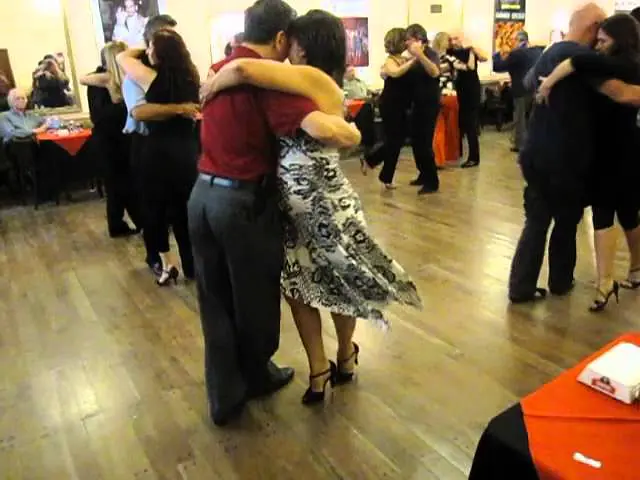 Video thumbnail for Myriam Pincen dancing Laurenz with Man Yung at El Maipu (La Nacional) 1 - 10/10/11