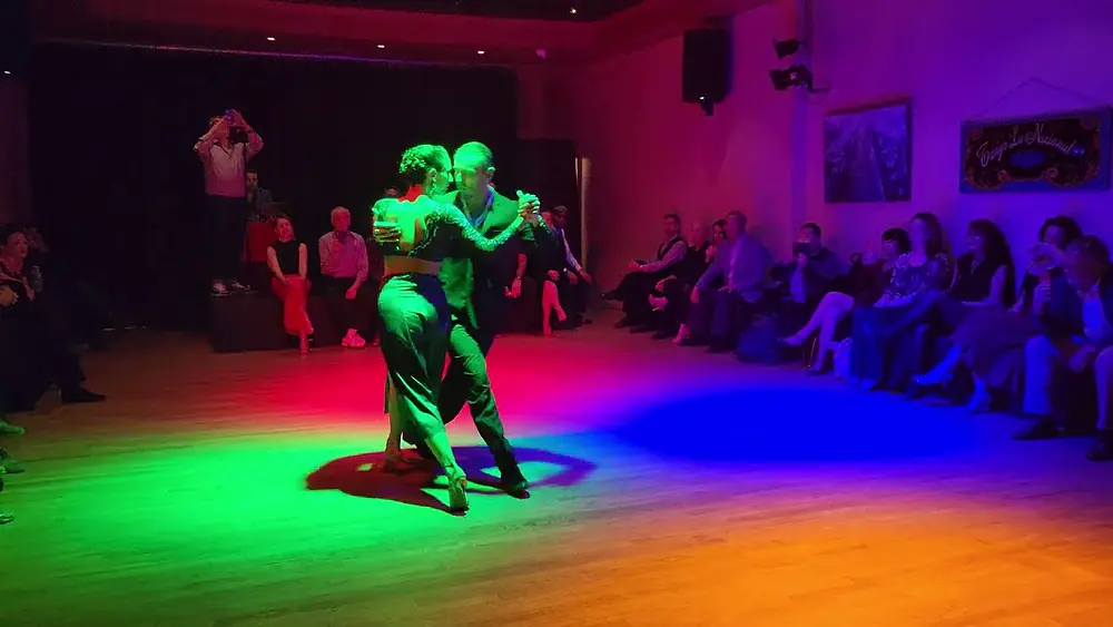 Video thumbnail for Argentine tango: Virgina Vasconi & Jaimes Friedgen - Los Despojos