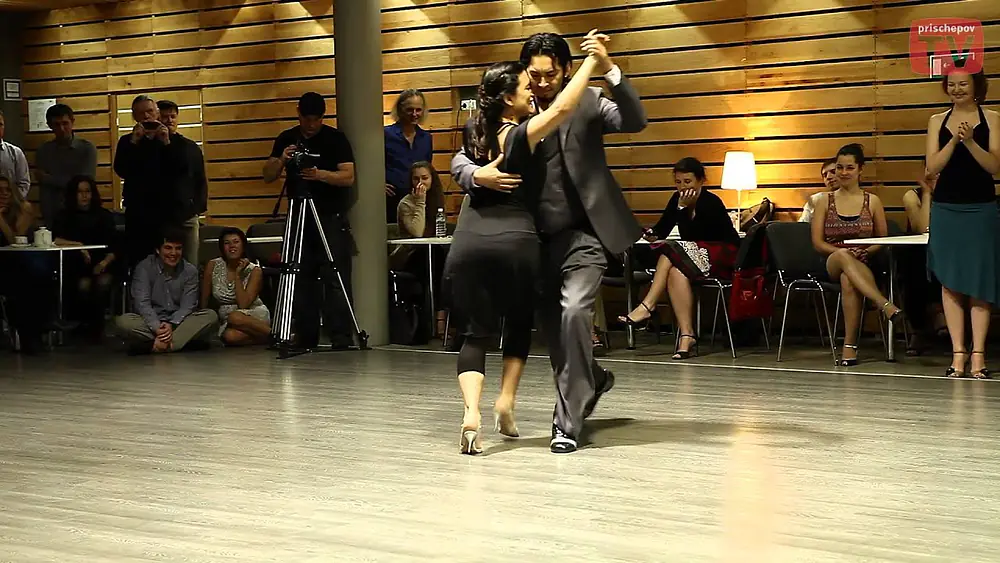 Video thumbnail for Juan Pablo Canavire & Dana Jazmin Frigoli, «White tango festival 2012», Moscow, Russia