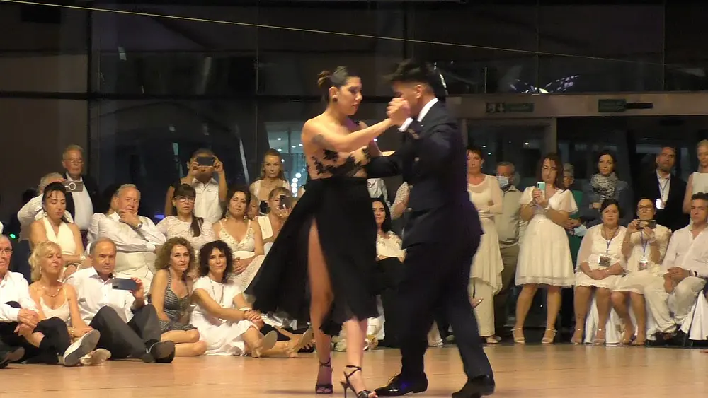 Video thumbnail for 20220429 Sebastian Achaval & Roxana Suarez 1 de 4