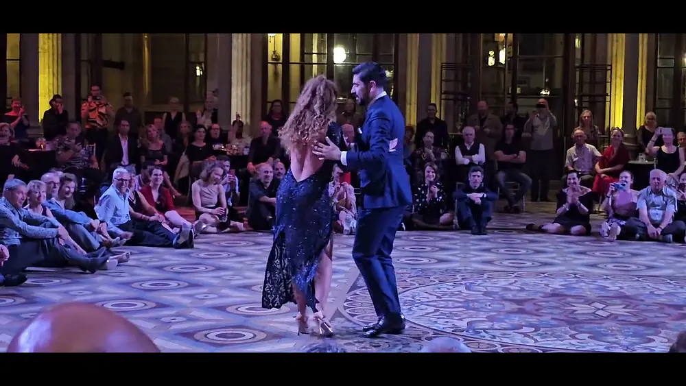 Video thumbnail for Sebastian Jimenez y Agustina Tarchini. Juan D'Arienzo - La Espuela. FI Tango 2025 Porto. - 5/5