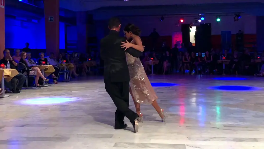 Video thumbnail for Pam Est Là & Danilo Maddalena   2 Corazones a Prato   "Milonga Popoular" 4/4