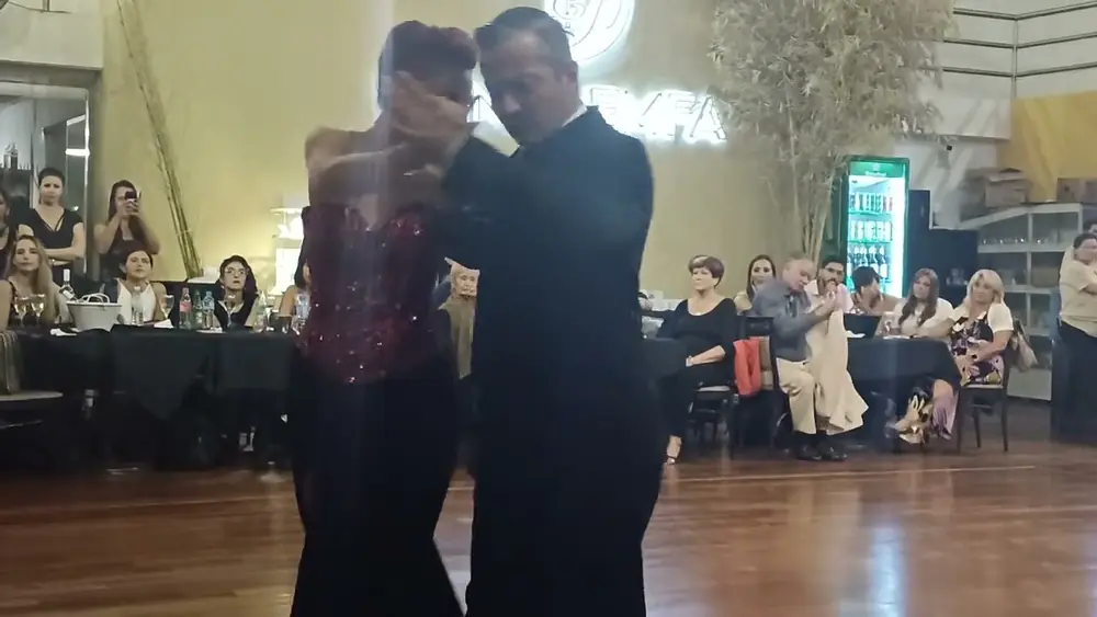 Video thumbnail for JIMENA HOFFNER Y SEBASTIAN RIPOL. SHOW EN LUNA DE TANGO