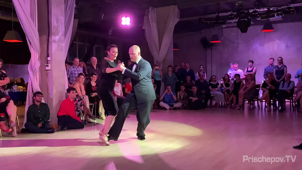 Video thumbnail for Andrew Prokopov & Olga Dunaeva, 4-4, Milonga Ideal,  Planetango, 2019
