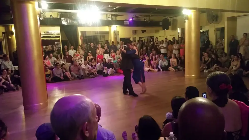 Video thumbnail for Argentine tango: Noelia Hurtado & Carlitos Espinoza - Don Agustín Bardi