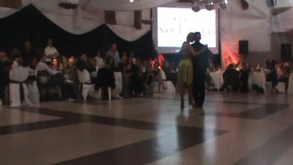 Video thumbnail for ALEJANDRA MANTIÑAN Y MARTIN OJEDA. 1 de 5. Milonga Nostalgias, Santa Fe.