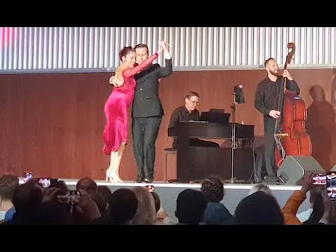Video thumbnail for Milonga "El Latigo"  Vanesa Villalba & Facundo Pinero, Solo Tango Orquesta