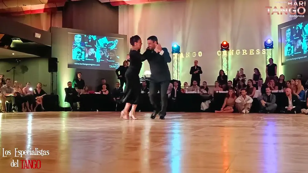 Video thumbnail for Vanessa Villalba y Matteo Antonietti @ Bari Tango Congress 2023_2/3