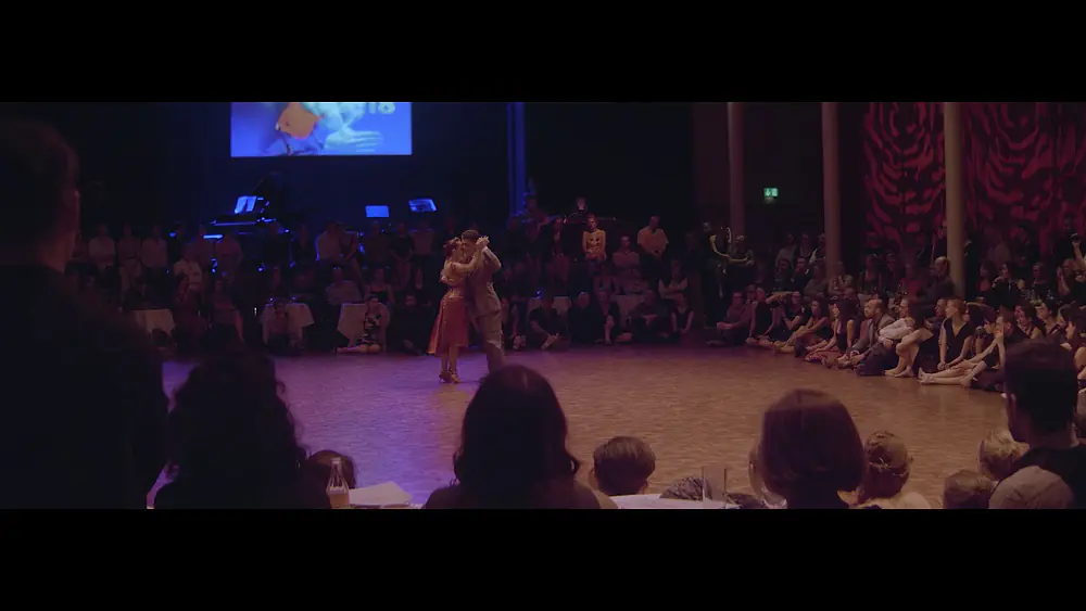 Video thumbnail for Ruben y Sabrina Veliz bailan "Fruta amarga" por Troilo en Basel