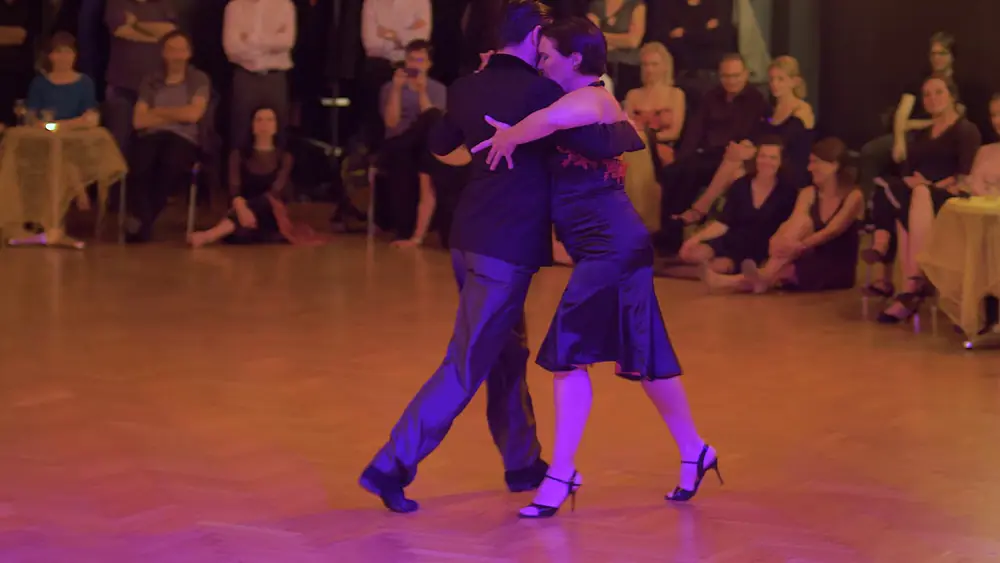 Video thumbnail for Corina De la Rosa y Alejandro Andrian bailan "Mozo Guapo" por Tanturi en Basel