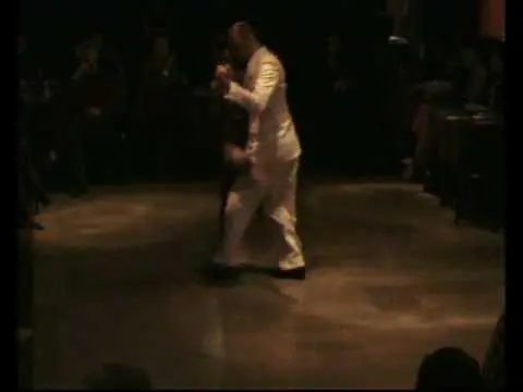 Video thumbnail for Luciano Donda e Cinzia Lombardi ballano al porteno y bailarin