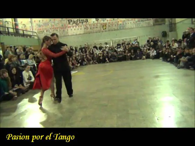 Video thumbnail for ANALIA CENTURION Y GABRIEL MISSE BAILANDO EL TANGO "FUERON TRES AÑOS" EN LA MILONGA DEL MORAN