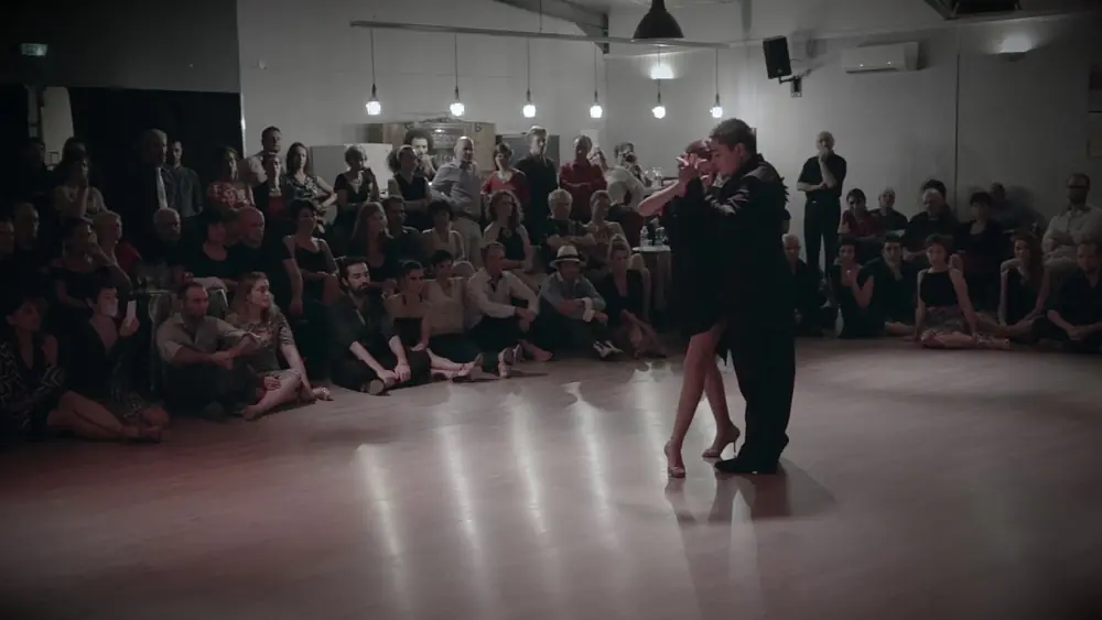 Video thumbnail for ★ Carlitos Espinoza & Noelia Hurtado 2/5 LES INTANGUPTIBLES #2 Montpellier NOV 2016 ★