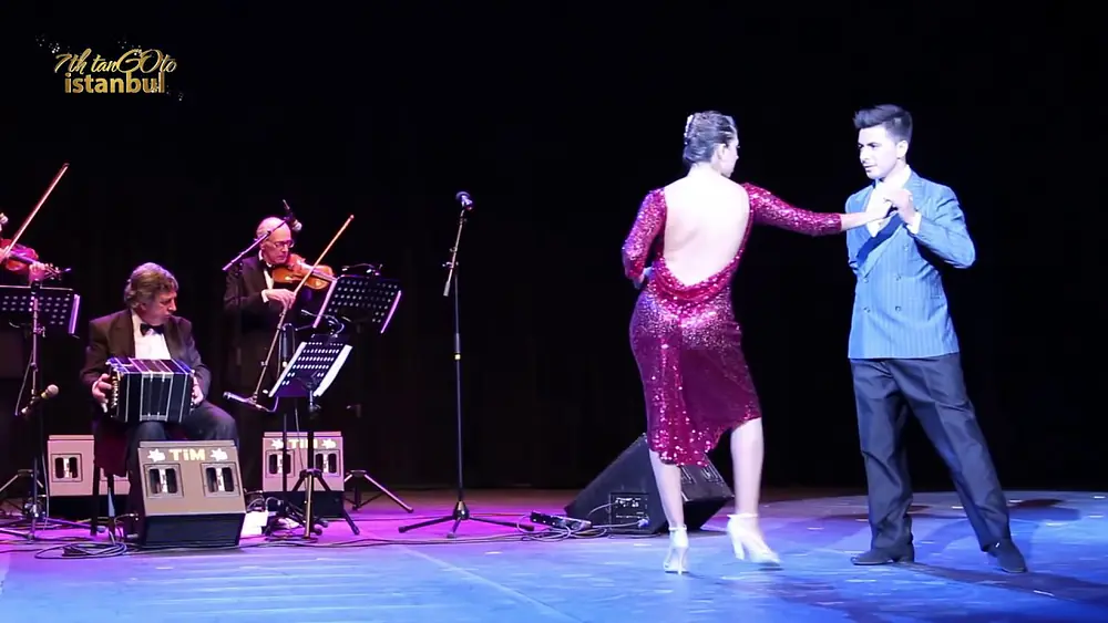 Video thumbnail for Sebastian Achaval & Roxana Suarez TIM Los Reyes Del Tango Concert-2