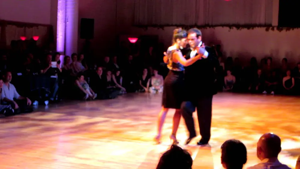 Video thumbnail for Fabian Peralta & Josefina Bermudez, "Besos Brujos", AntiPanico SF 2012, 3/4