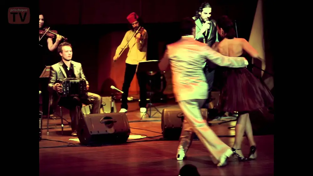 Video thumbnail for Diego (El Pajaro) RIEMER -- Maria Belen GIACHELLO, 2-1, Sexteto Milonguero, TanGO TO istanbul 2012