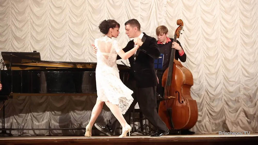 Video thumbnail for Alexander Prischepov & Olga Plakhova, "Historia De Un Amor" orquestra "Stradivalenki"