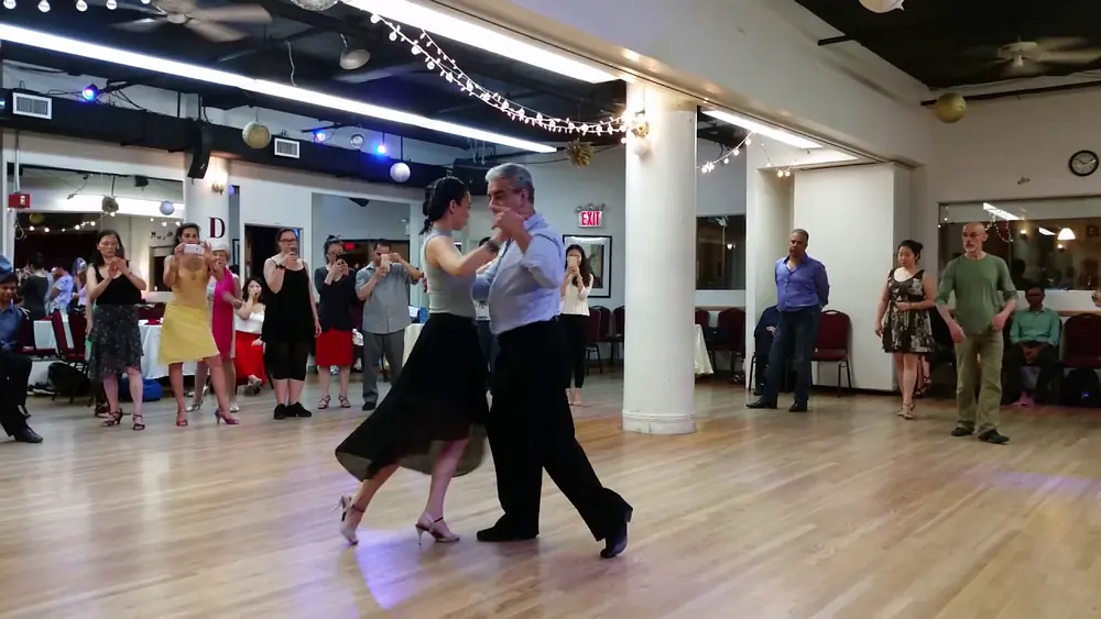 Video thumbnail for Argentine tango class: Jorge Torres 7-30-2016