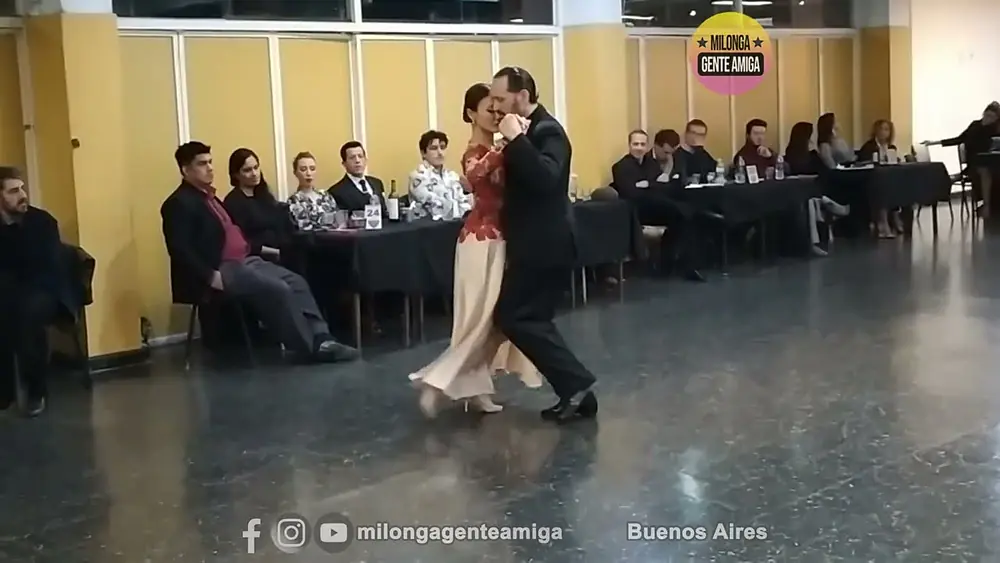 Video thumbnail for Cristian Lopez y Naoko Tsutsumizaki  - Milonga Gente Amiga - 19/MAY/2024 (1/2)