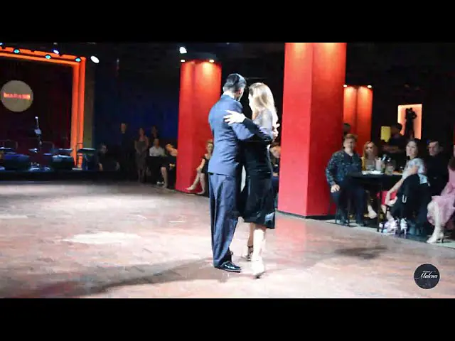 Video thumbnail for Jimena Hoeffner & Fernando Carrasco en Milonga Malena - Marabu !!! 1/4