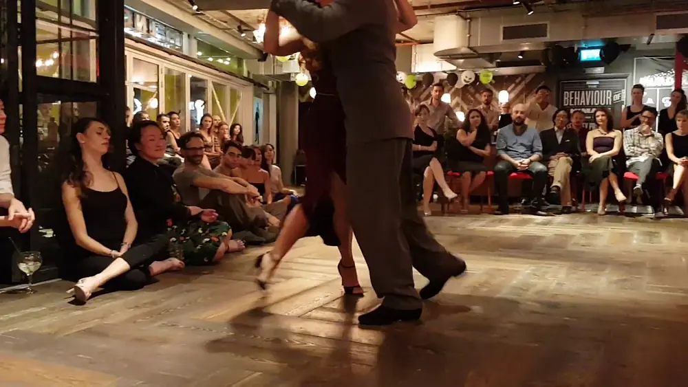 Video thumbnail for Corina Herrera & Pablo Alvarez @ Milonga 3D, London 2019 4/4